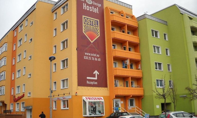 2 Ostel Das Ddr Design Hostel Berlin Berlin Germany Lowest Booking Rates For Ostel Das Ddr Design Hostel Berlin In Berlin